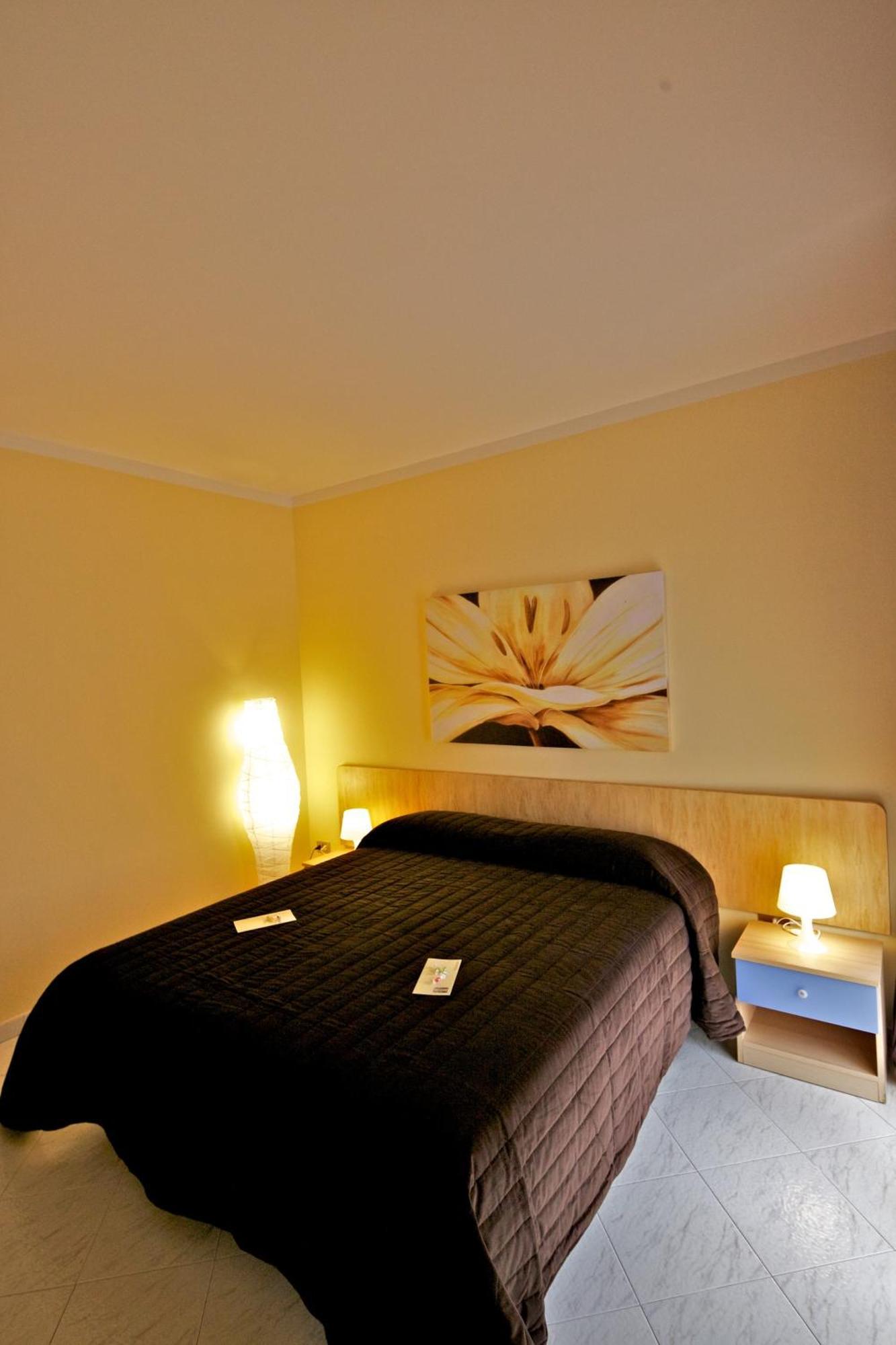 Bed and Breakfast Valentino Valenzano Exterior foto